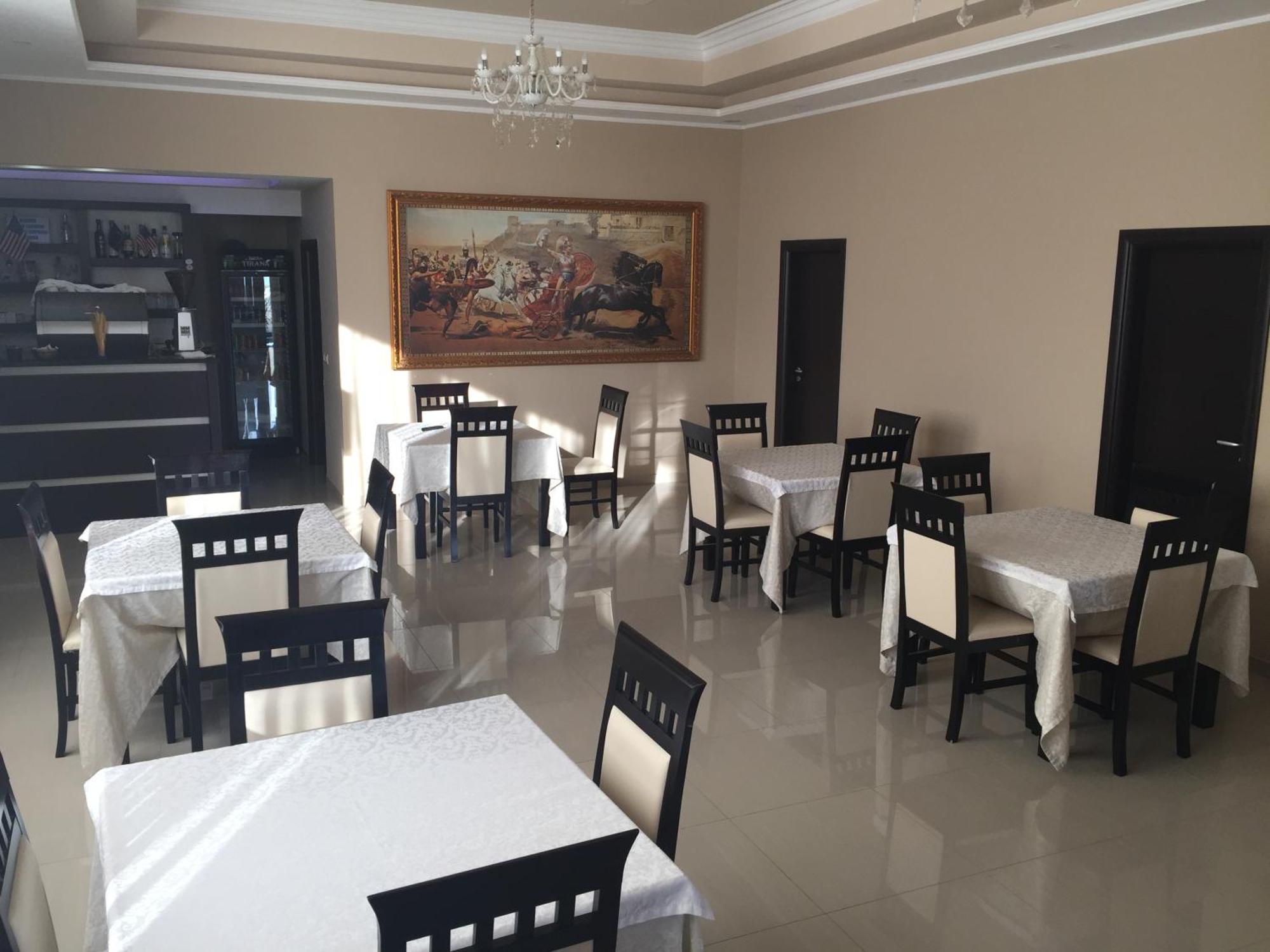Haris Hotel Влёра Экстерьер фото
