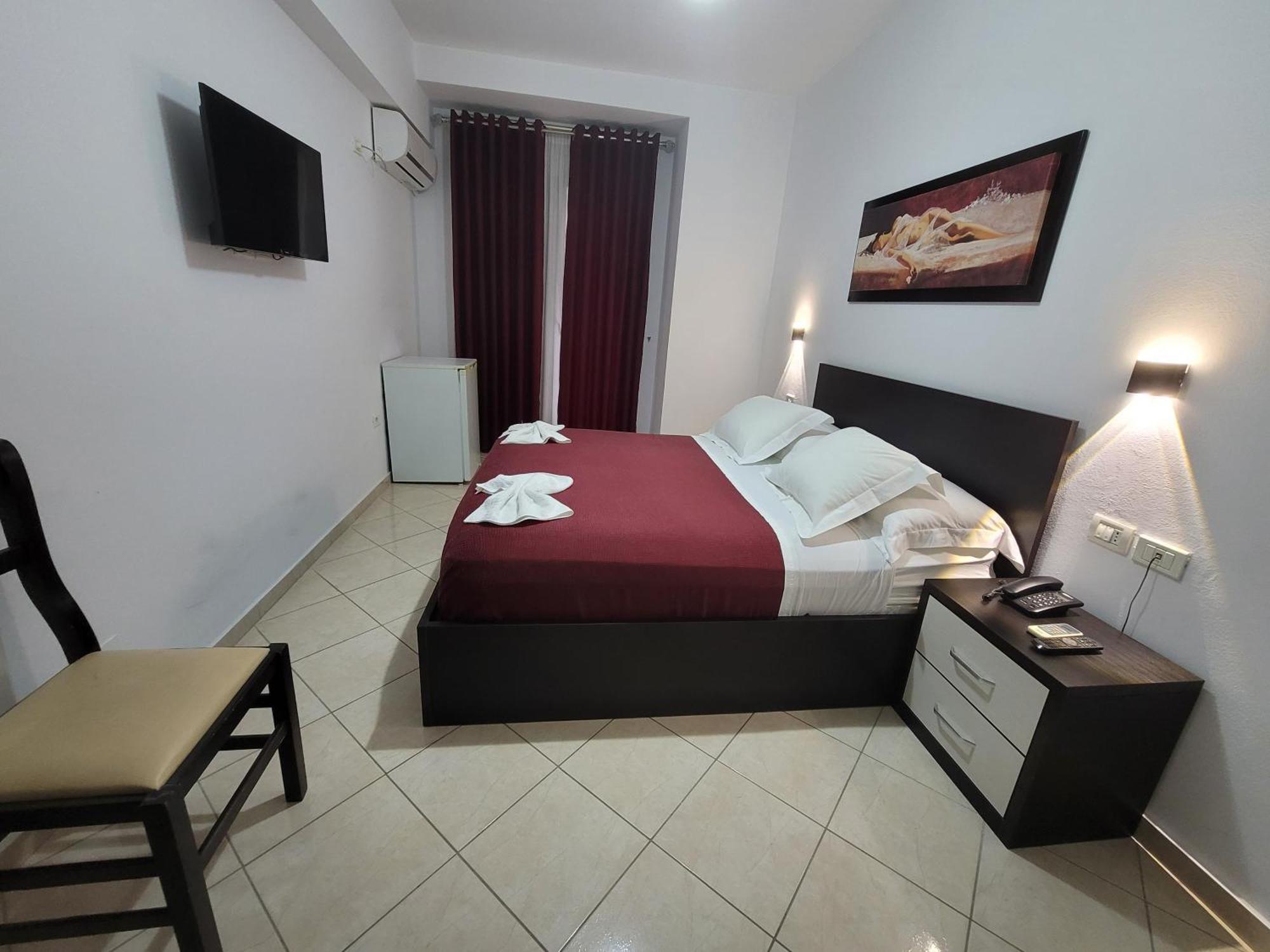 Haris Hotel Влёра Экстерьер фото