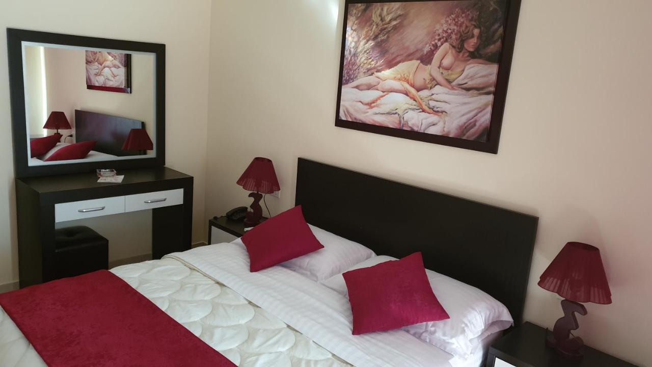 Haris Hotel Влёра Экстерьер фото